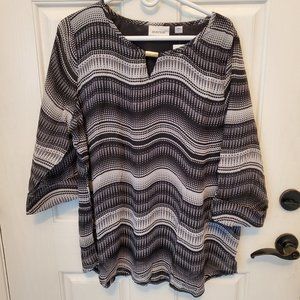 Avenue Black/White Chevron Blouse Size 18/20